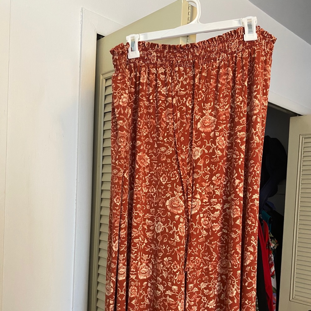 Wide leg stretchy soft pants with tie